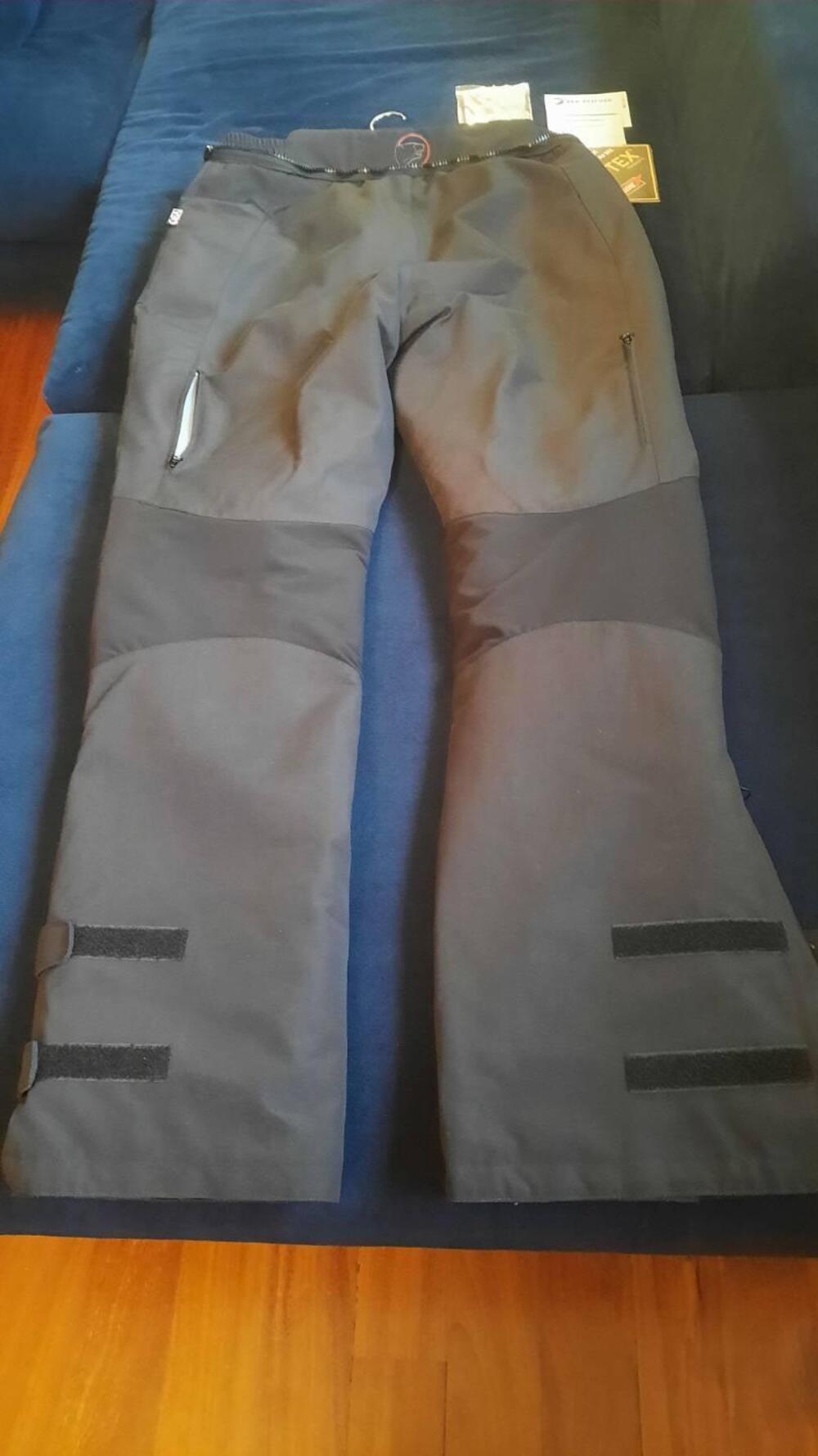 Giacca e pantaloni moto in Goretex laminato Bering (5)