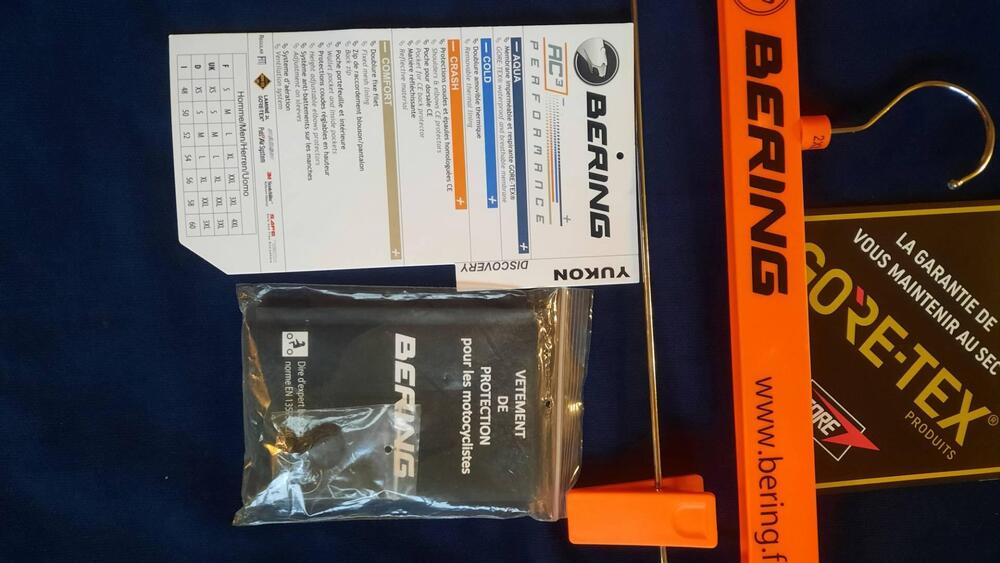 Giacca e pantaloni moto in Goretex laminato Bering (9)