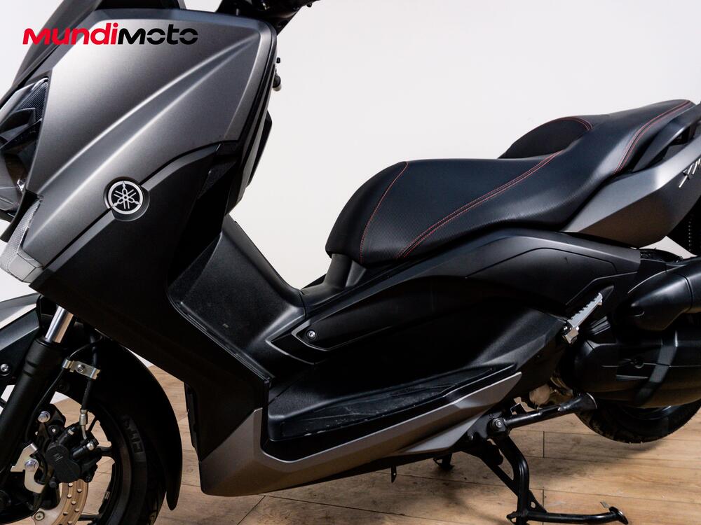 Yamaha X-Max 125 Tech Max (2020) (9)