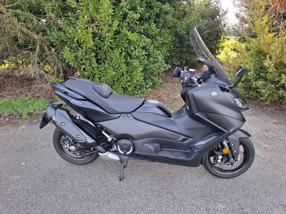 Yamaha T-Max 560 (2022 - 24) (2)