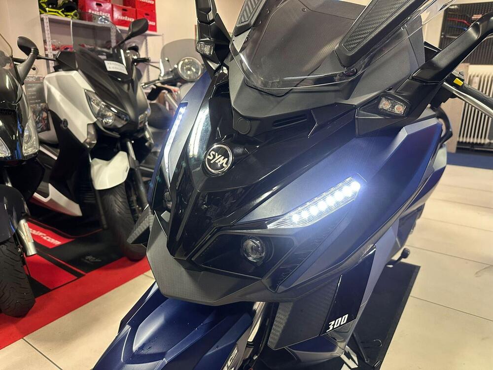 Sym Cruisym 300 (2021 - 24) (9)