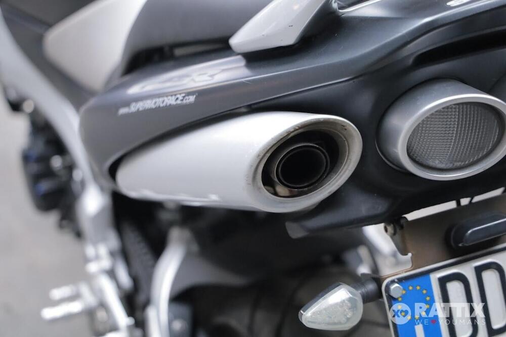 Suzuki GSR 600 (2006 - 11) (8)