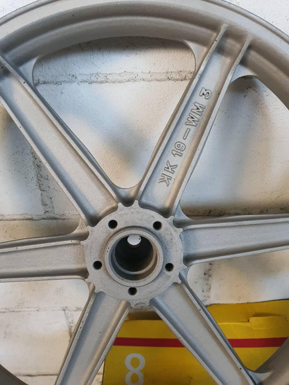 CERCHI IN LEGA BMW (5)