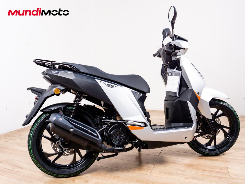 Peugeot Tweet 125 FL GT (2025 - 26) (3)