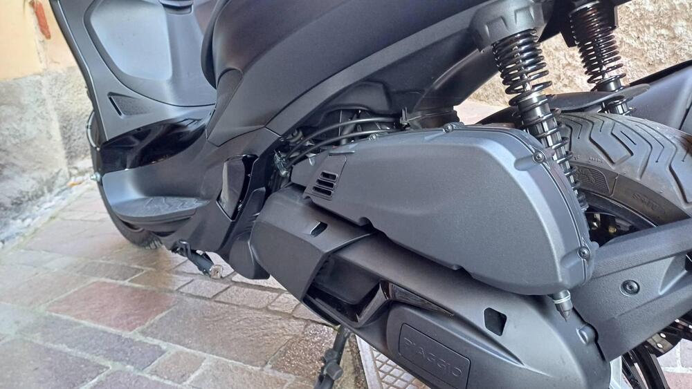 Piaggio Beverly 400 S ABS-ASR (2021 - 24) (4)