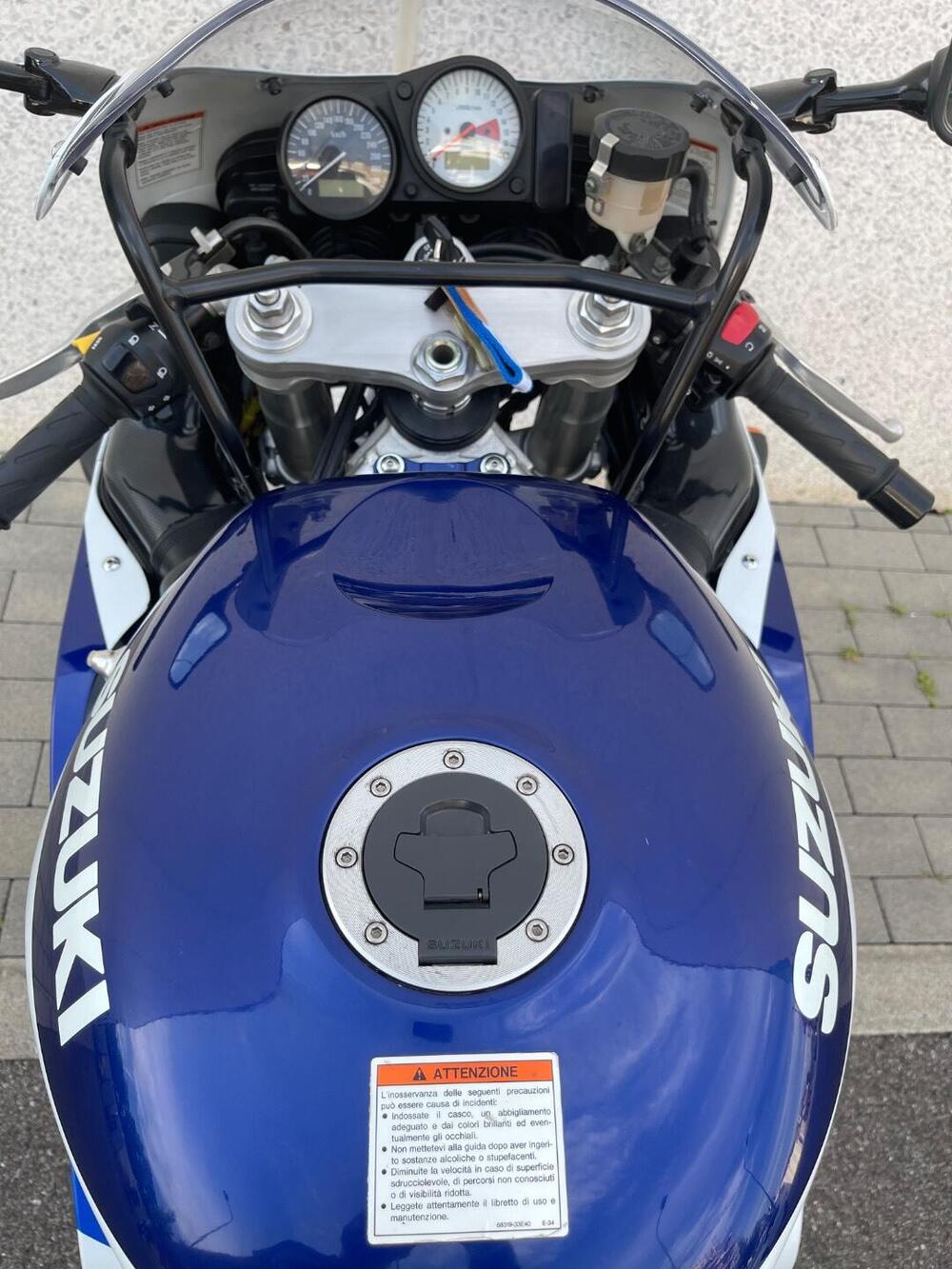 Suzuki GSX-R 750 (2)