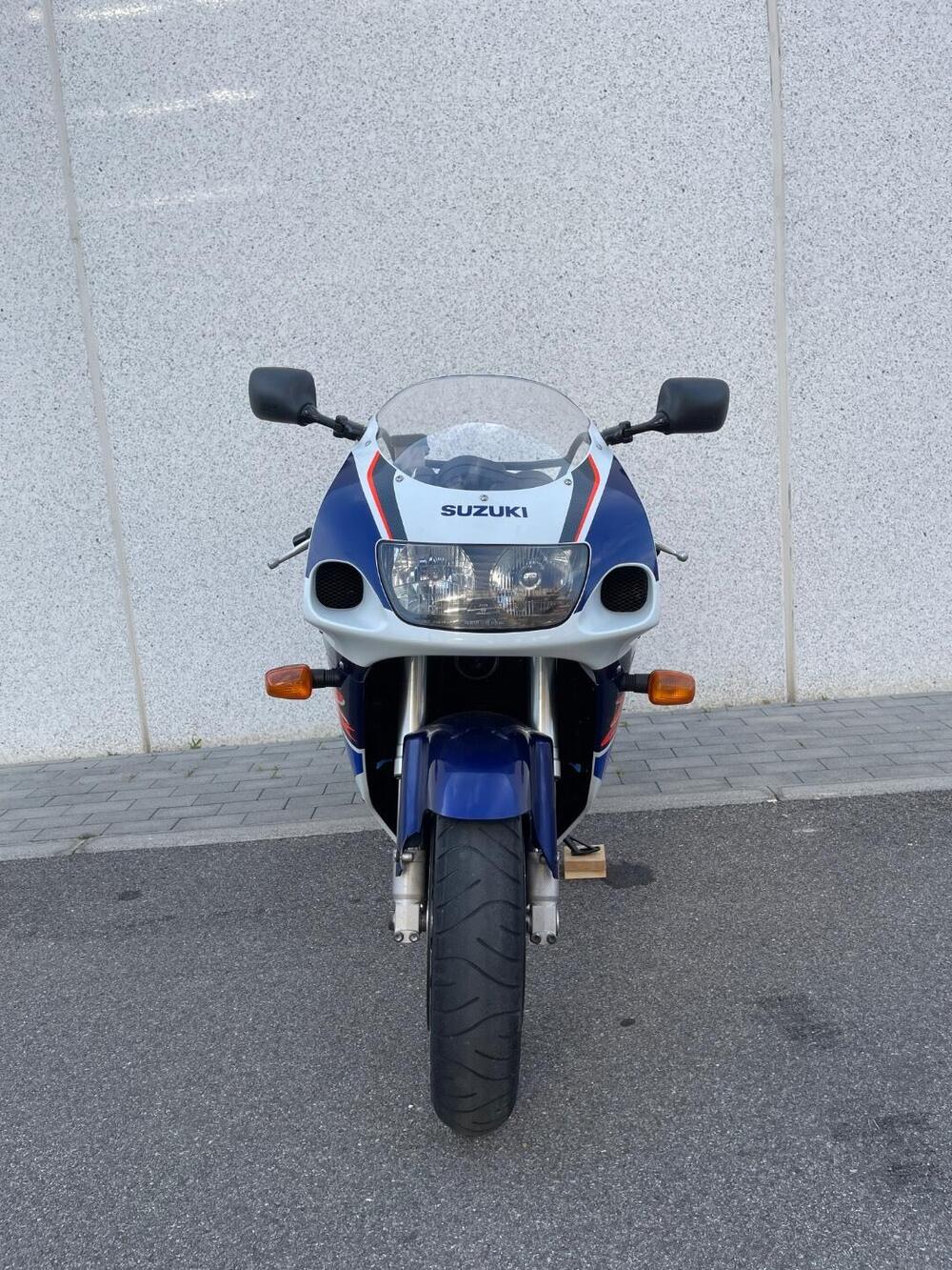Suzuki GSX-R 750 (4)