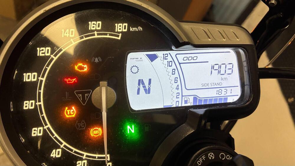 Triumph Scrambler 400 X (2024 - 26) (4)