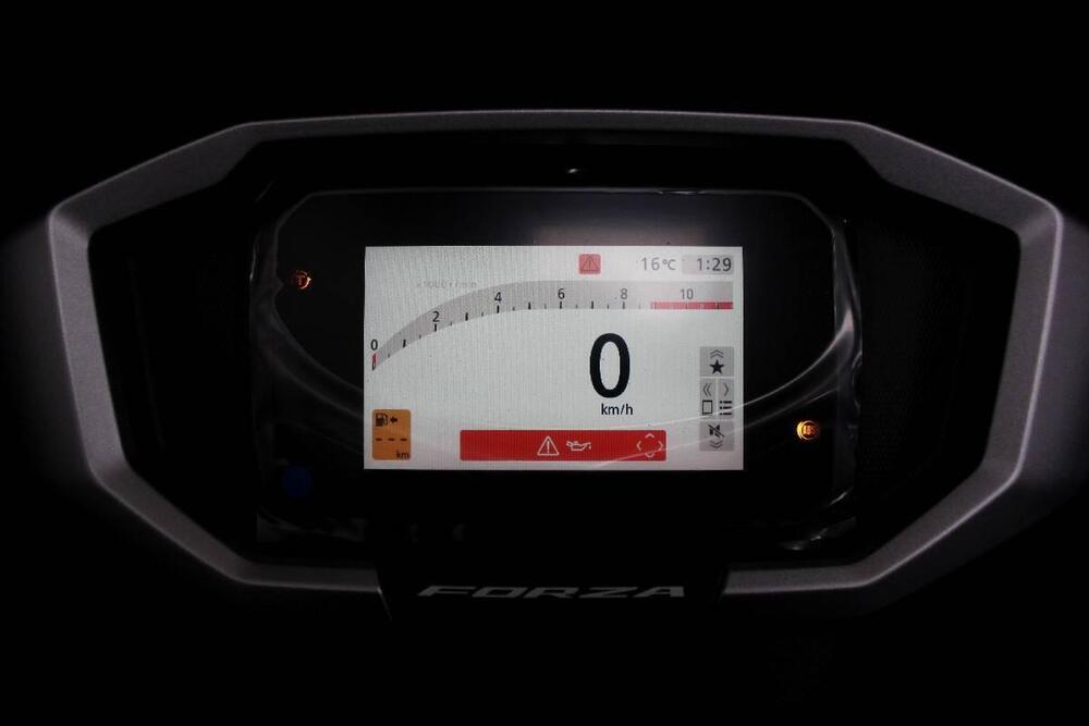 Honda Forza 350 (2025 - 26) (6)