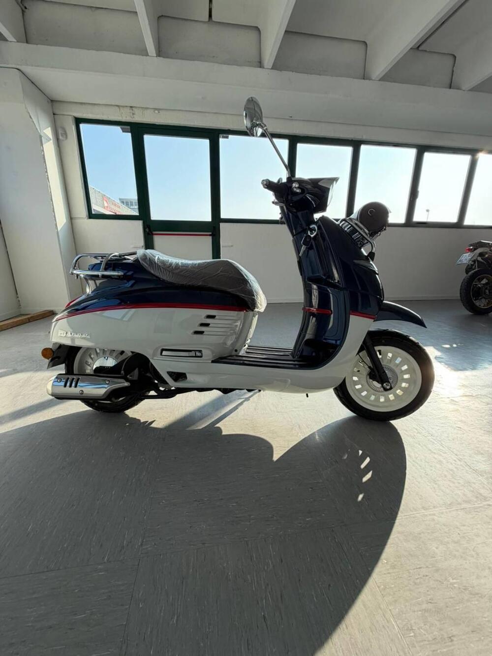 Peugeot Django 125 Classic TT (2025 - 26) (4)