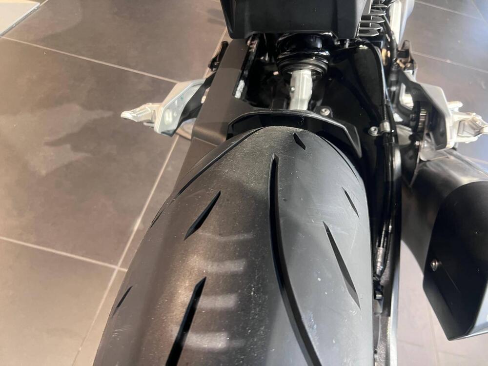 Bmw F 900 R (2025 - 26) (12)