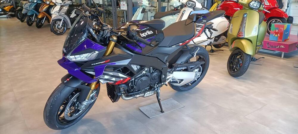 Aprilia Tuono V4 Factory (2025 - 26) (5)