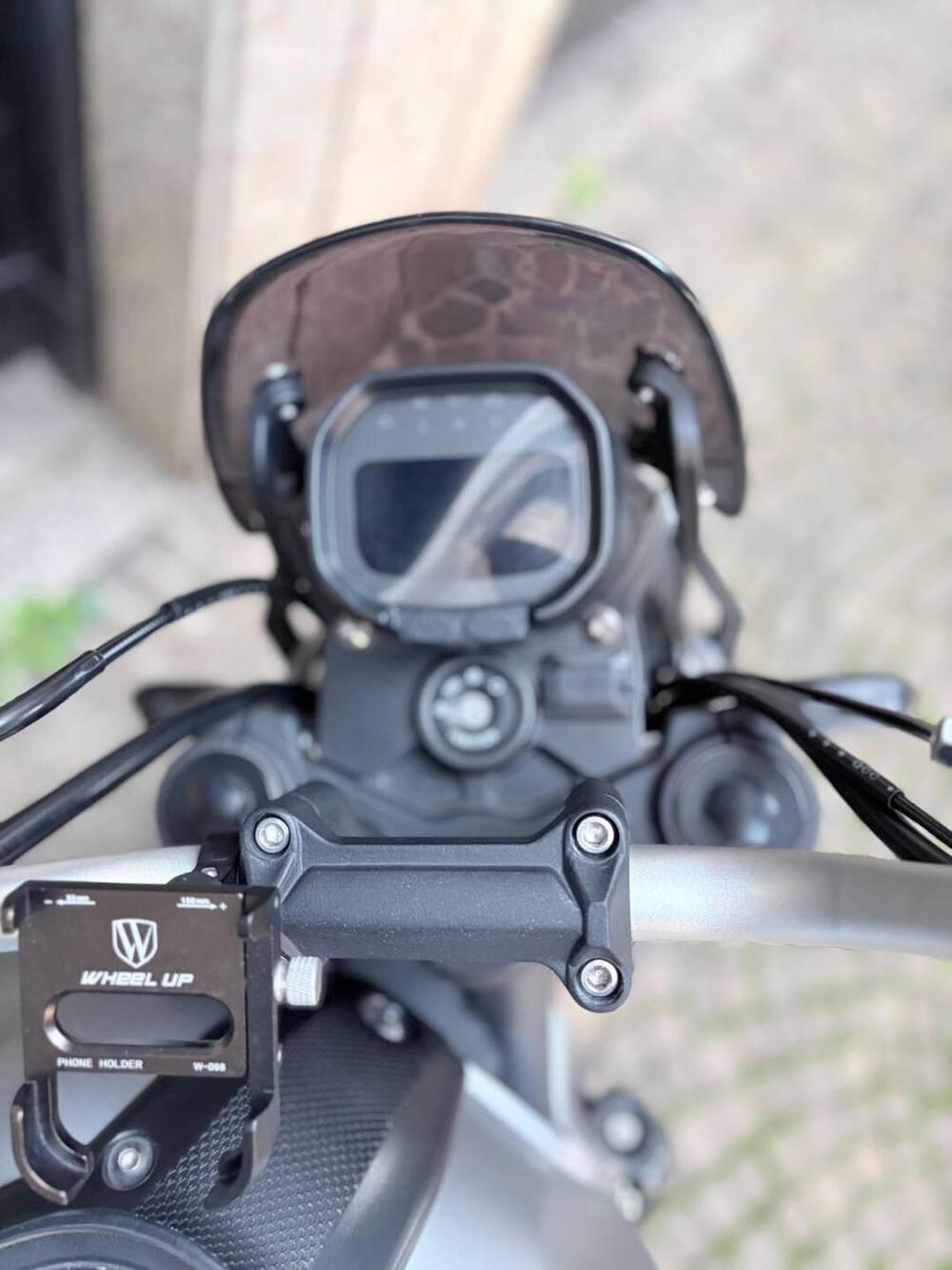 Voge Trofeo 300ACX Scrambler (2021 - 26) (5)