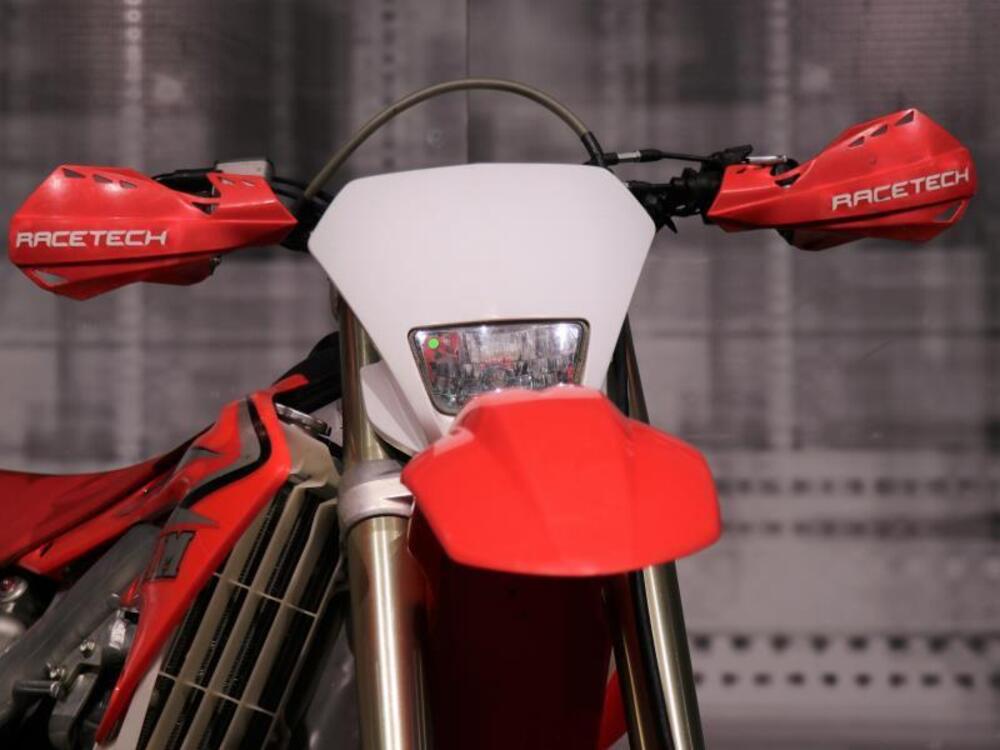 Honda CRF 450R (2010 - 11) (4)