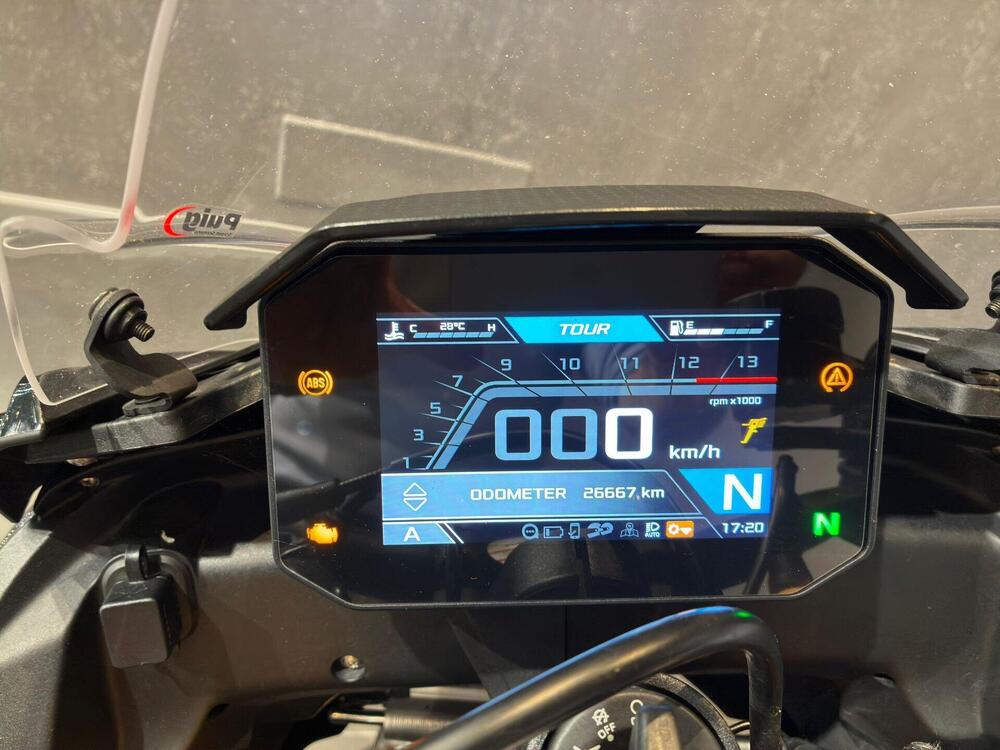 Aprilia Tuono V4 Factory (2021 - 24) (6)