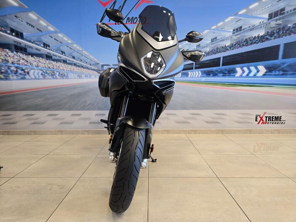 MV Agusta Turismo Veloce 800 Lusso SCS (2021 - 26) (3)