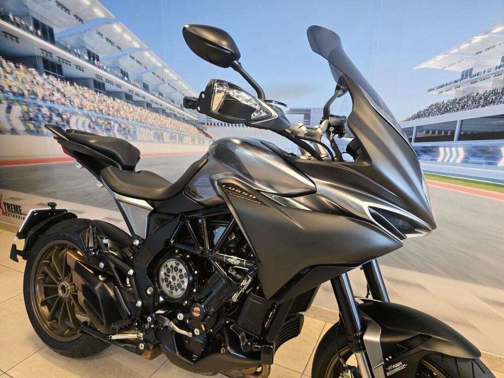 MV Agusta Turismo Veloce 800 Lusso SCS (2021 - 26) (14)