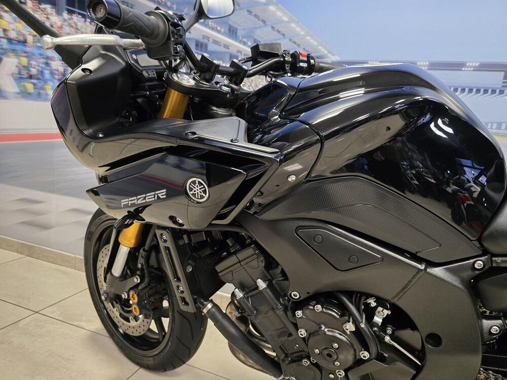Yamaha Fazer 8 (2010 - 16) (11)