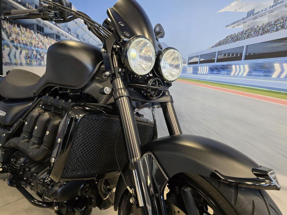 Triumph Rocket 3 Roadster ABS (2010 - 17) (2)