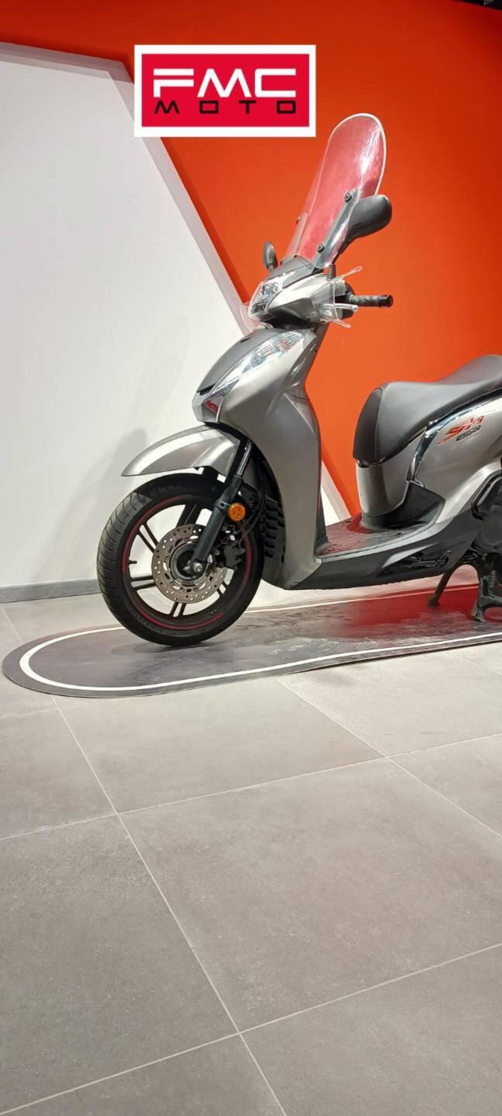 Honda SH 300 i Sport ABS (2018 - 20) (4)