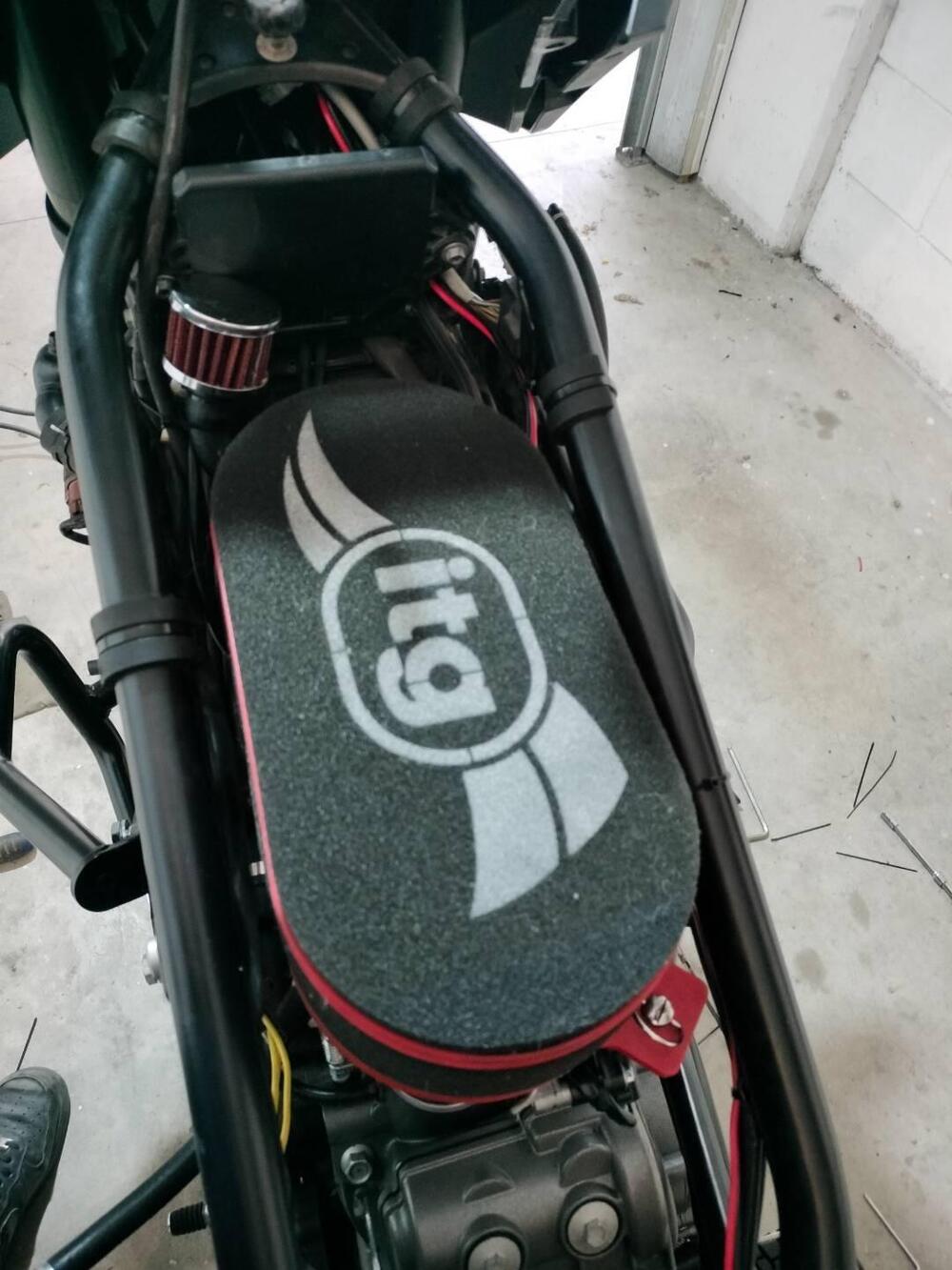 KTM 990 Supermoto T (2009 - 11) (6)