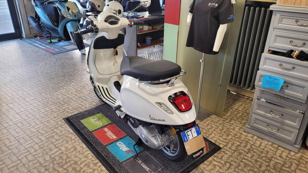 Vespa Primavera 125 (2026) (4)
