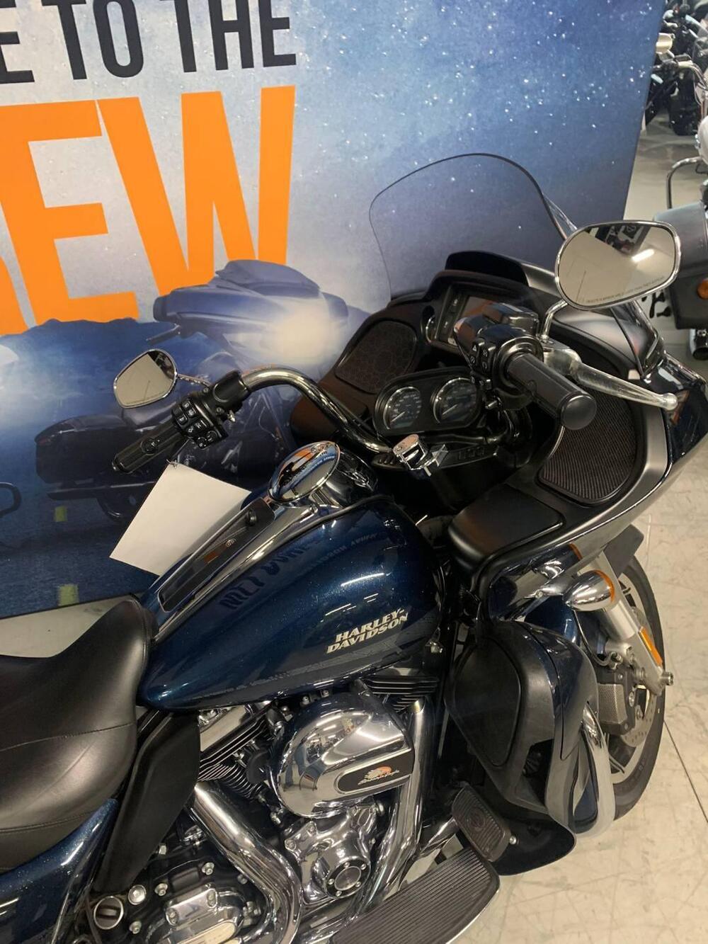 Harley-Davidson 1690 Road Glide Ultra (2015 - 16) - FLRTU (5)