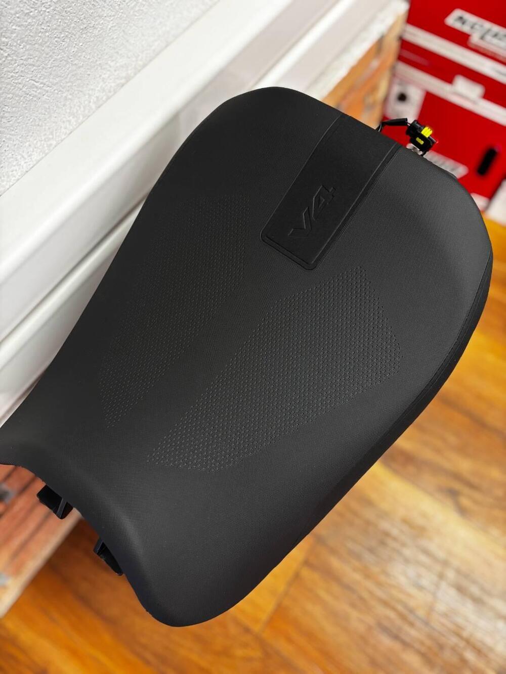 SELLA PILOTA BASSA RISCALDATA PER DUCATI MULTISTRA