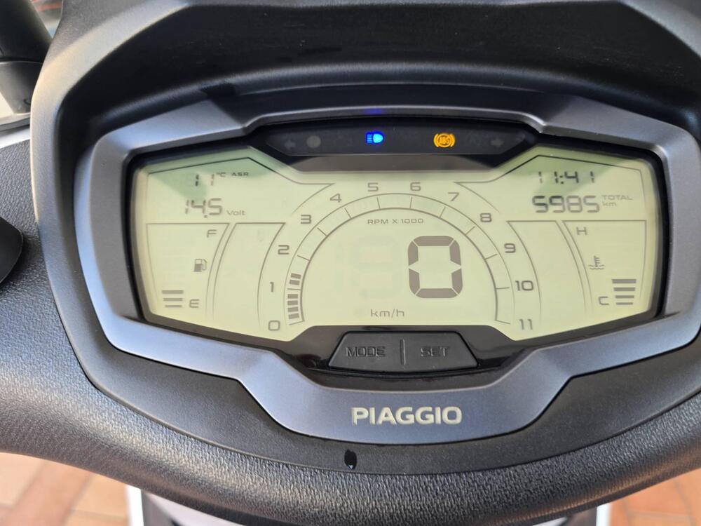 Piaggio Beverly 400 S ABS-ASR (2021 - 24) (10)