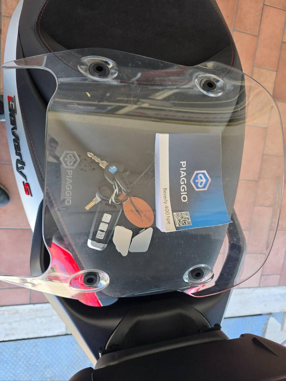 Piaggio Beverly 400 S ABS-ASR (2021 - 24) (11)