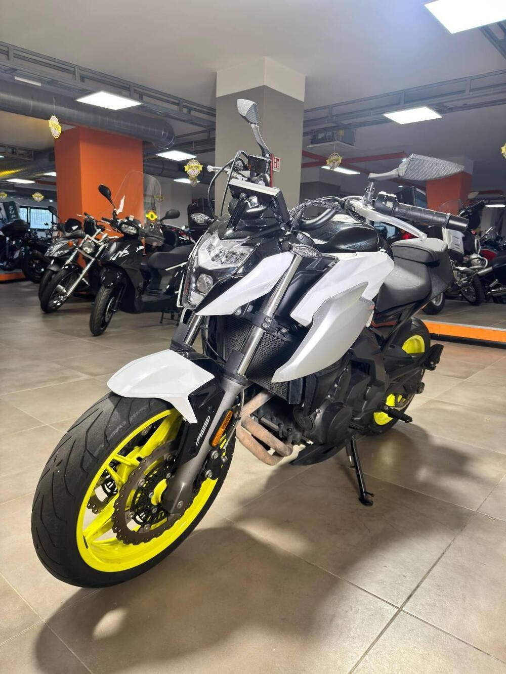 CFMOTO 650NK (2021 - 24) (3)