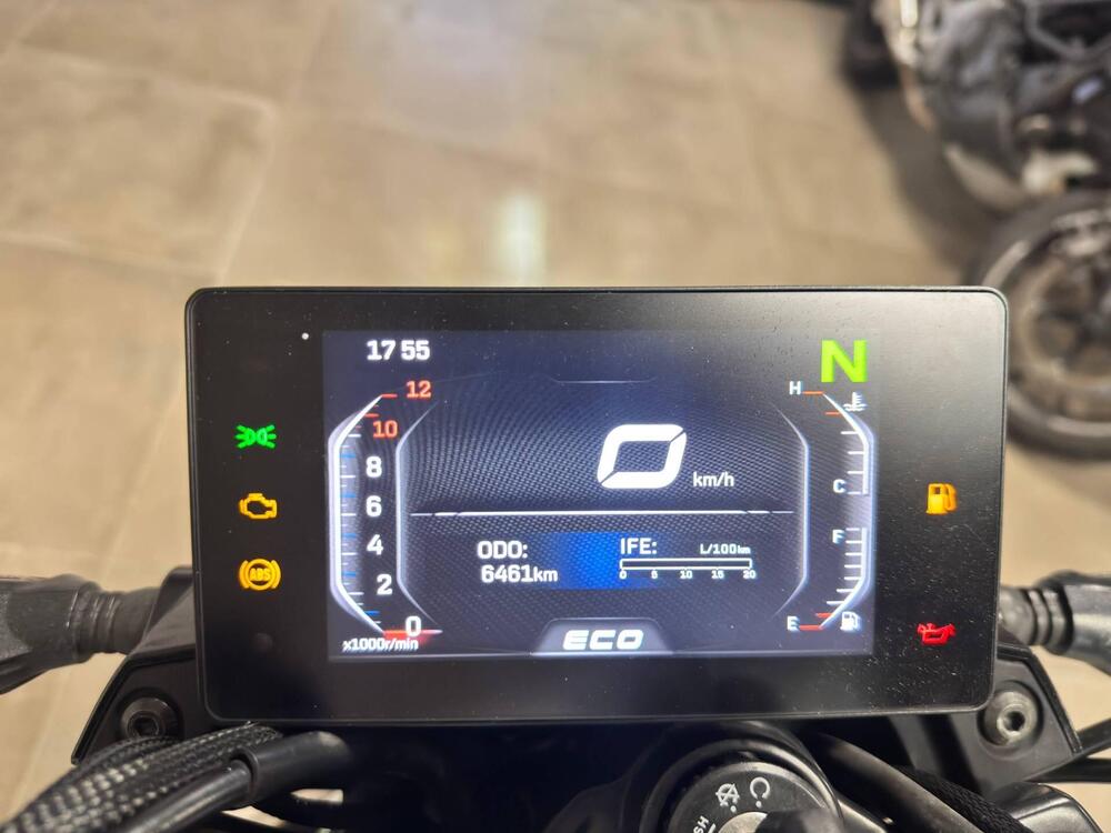 CFMOTO 650NK (2021 - 24) (5)