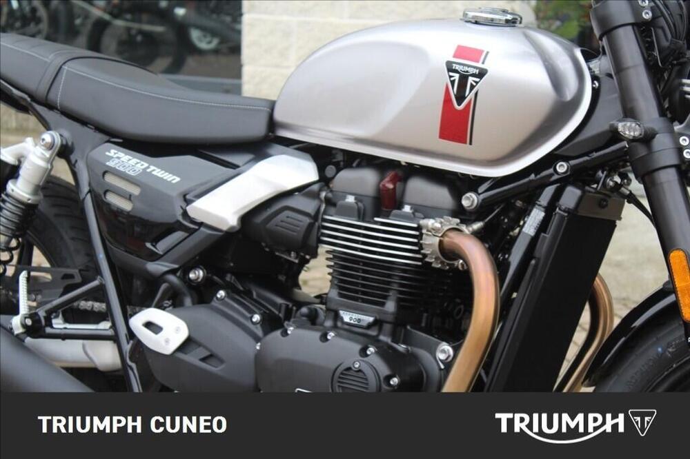 Triumph Speed Twin 900 (2025 - 26) (5)
