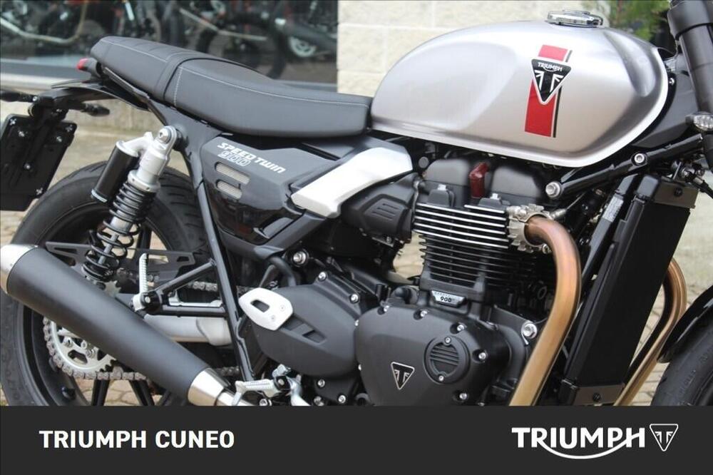 Triumph Speed Twin 900 (2025 - 26) (4)