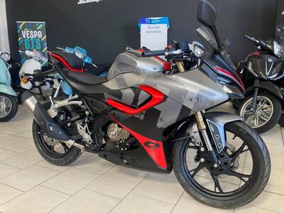 QJ Motor SRK 125 R (2025 - 26) nuova