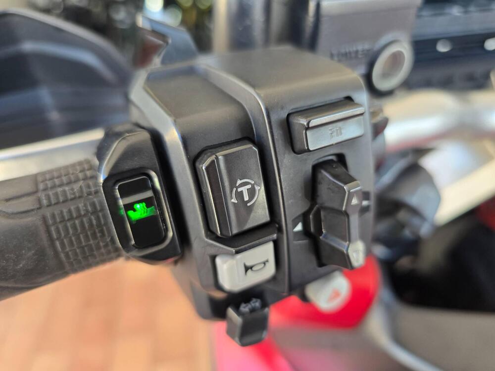 Honda ADV 350 (2022 - 24) (6)