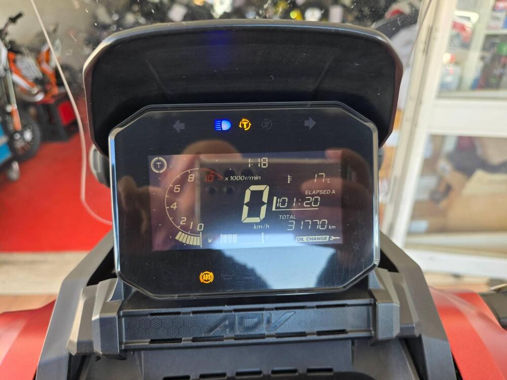 Honda ADV 350 (2022 - 24) (9)