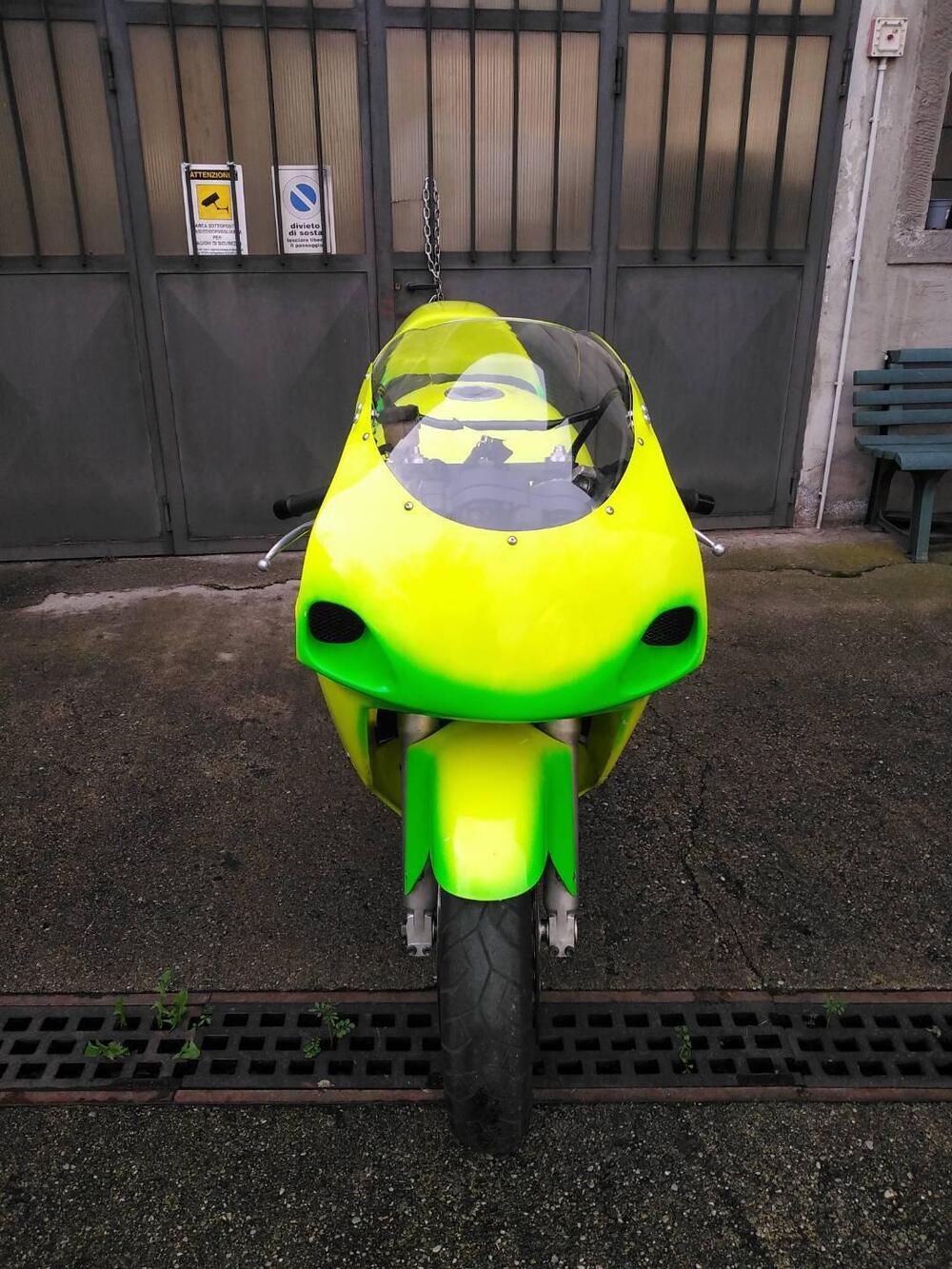 Suzuki GSX R 600 (1997 - 00) (8)