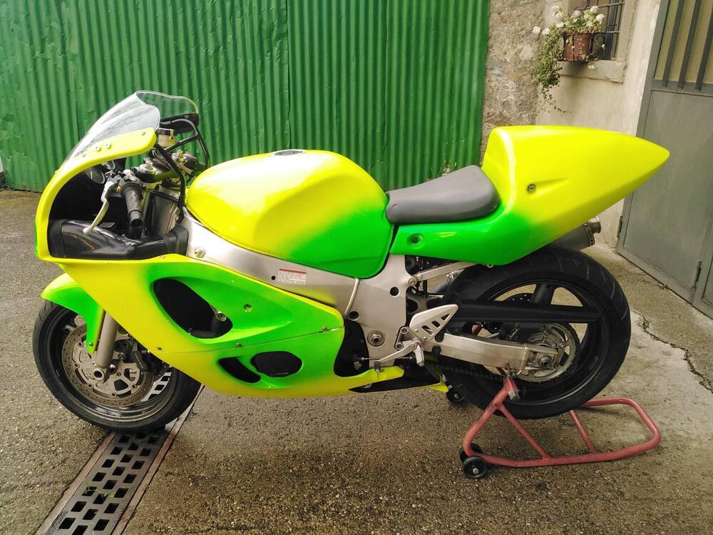 Suzuki GSX R 600 (1997 - 00) (13)