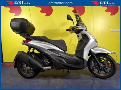 Piaggio Beverly 300 Hpe (2021) usata