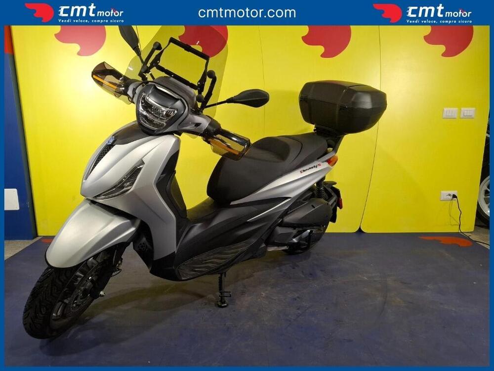 Piaggio Beverly 300 Hpe (2021) (4)