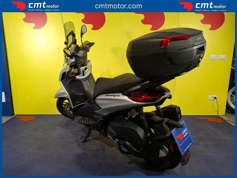 Piaggio Beverly 300 Hpe (2021) (7)