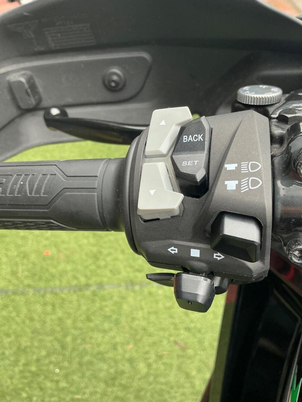 Moto Morini X-Cape 650 (2021 - 26) (13)