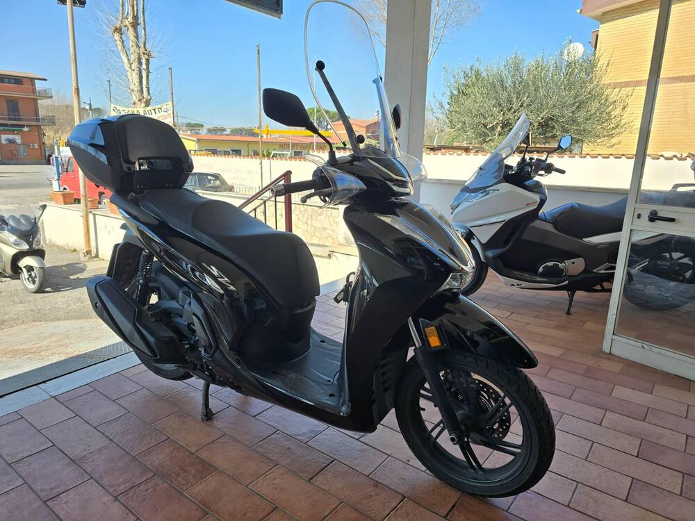 Honda SH 350 (2021 - 24) (3)