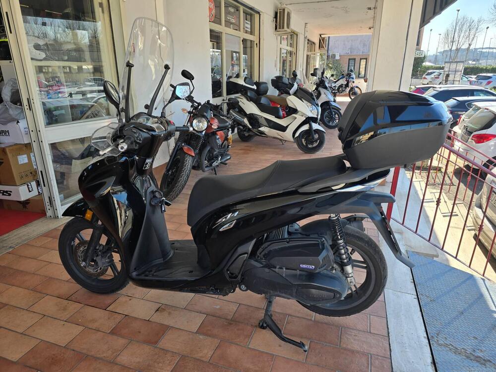 Honda SH 350 (2021 - 24) (6)