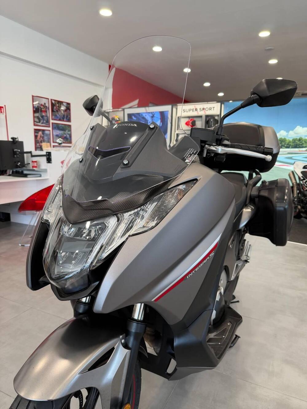 Honda Integra 750 DCT Sport (2017) (2)