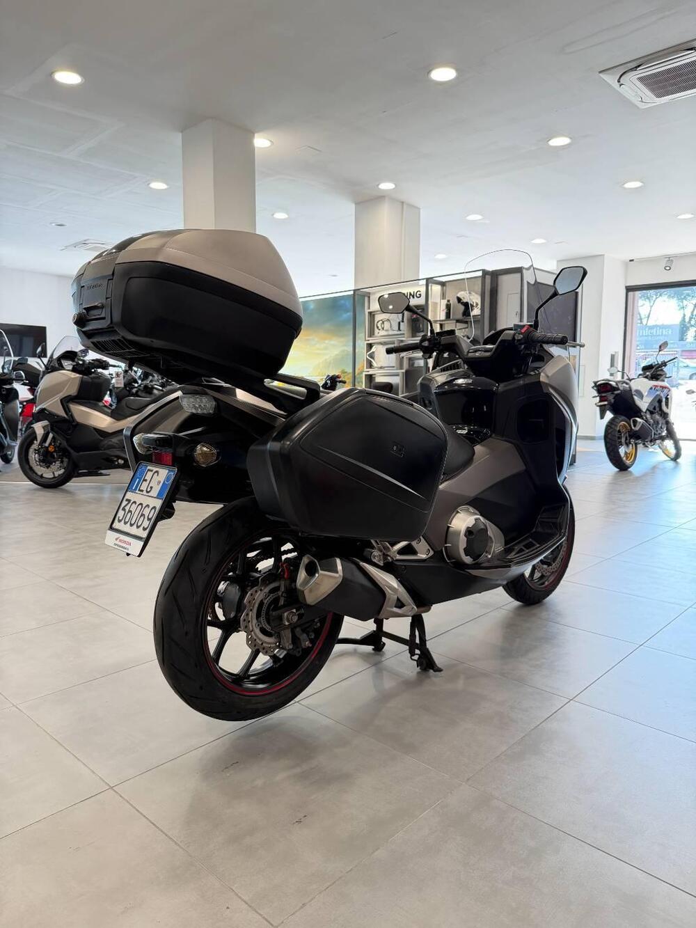 Honda Integra 750 DCT Sport (2017) (8)