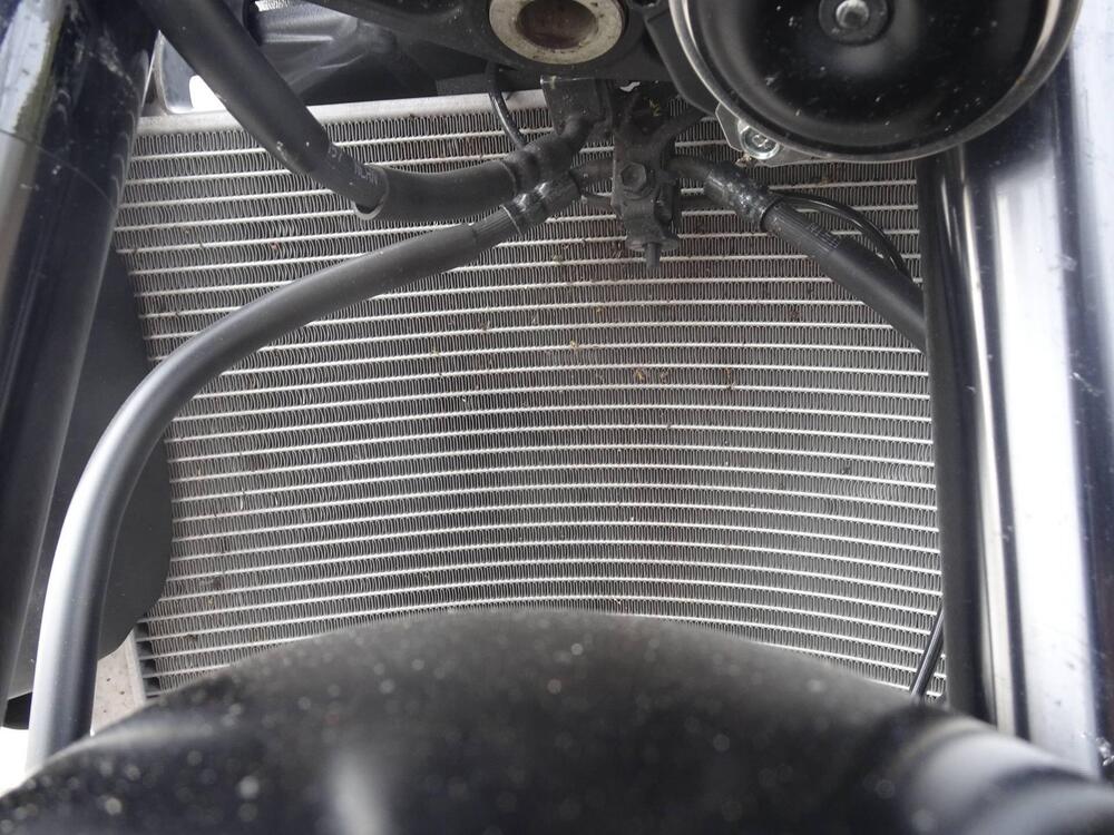 Yamaha MT-10 (2022 - 26) (20)