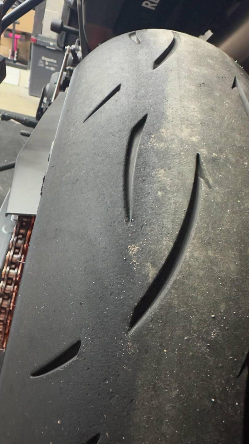 KTM 890 Duke R (2021) (6)