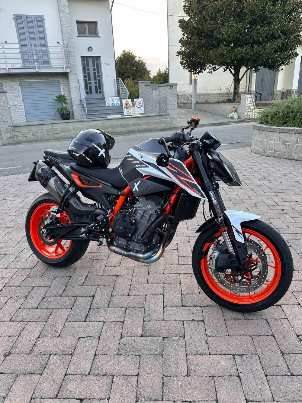 KTM 890 Duke R (2021) (3)